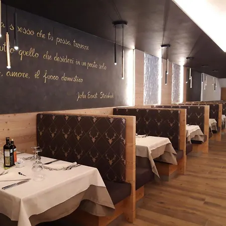 La Perla Hotel