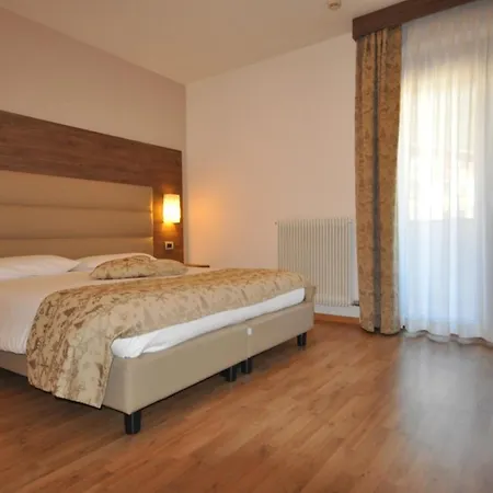 Select Hotel 3*