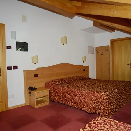 Canada Hotel