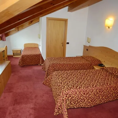 Hotel Canada Andalo