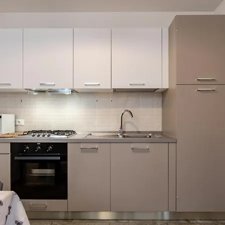 Dimora La Val Apartment