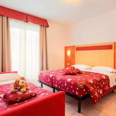 Diamant Aparthotel 3*