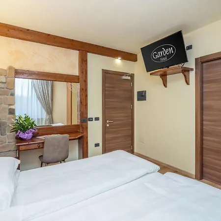 Garden Wellness S Hotel 3*