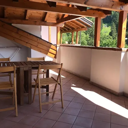 Attico In Legno Ad Apartment *