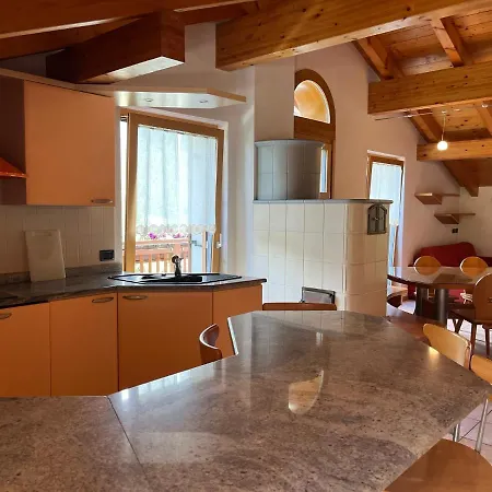 Attico In Legno Ad Apartment