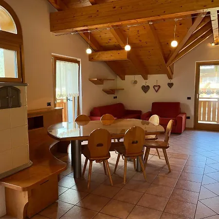 Attico In Legno Ad *