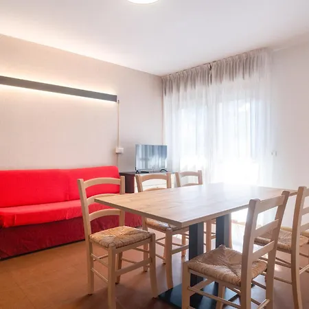 Aparthotel Viola
