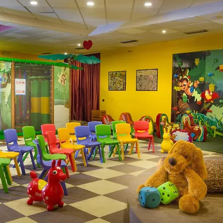 Hotel Family Serena 4*