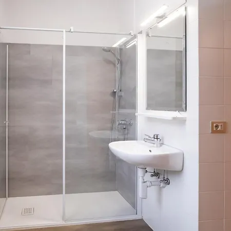 Viola Aparthotel