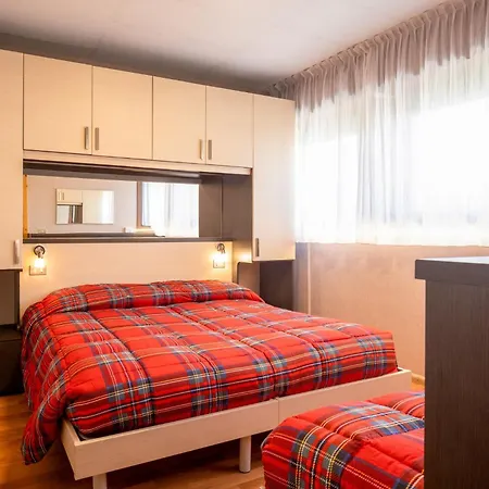 Viola Aparthotel *