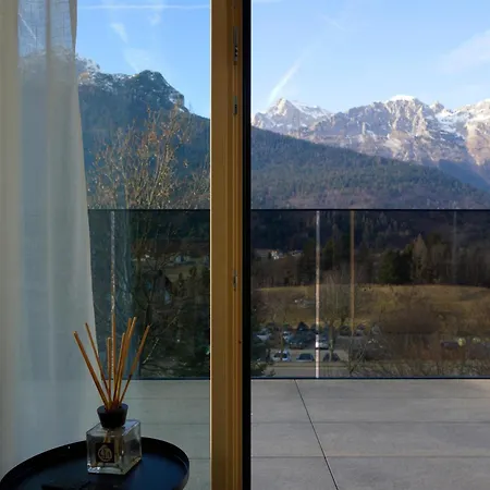 Larix Deluxe