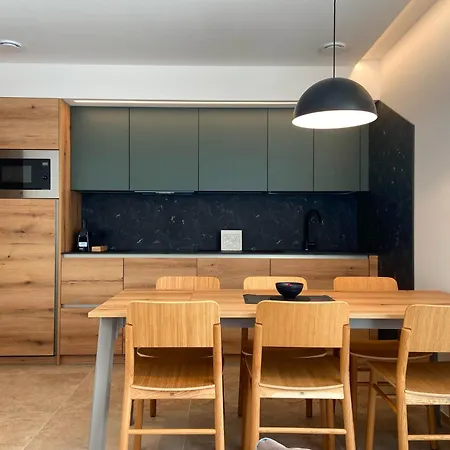 Larix Deluxe Apartment