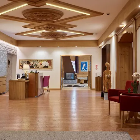 Hotel Dolomites 4*