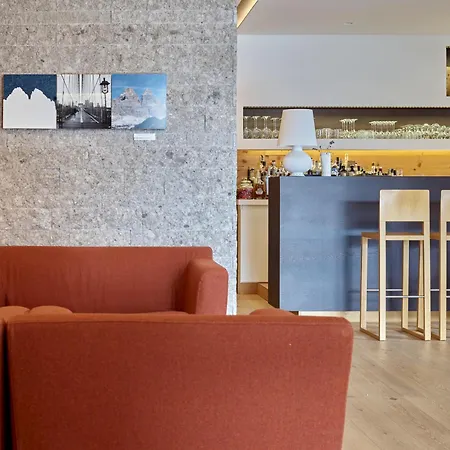 Dolomites 4*