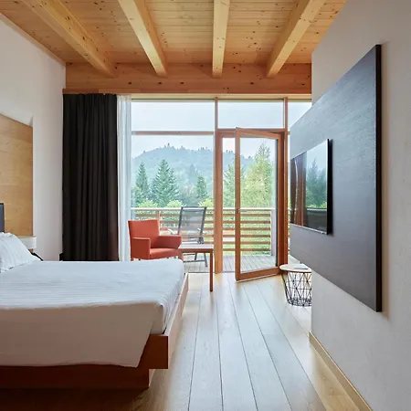 Dolomites 4*