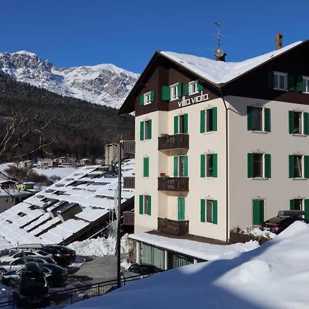 Aparthotel Viola 2*