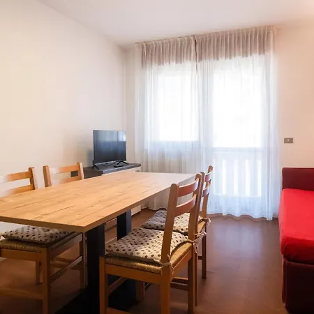 Aparthotel Viola