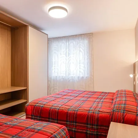 Aparthotel Viola