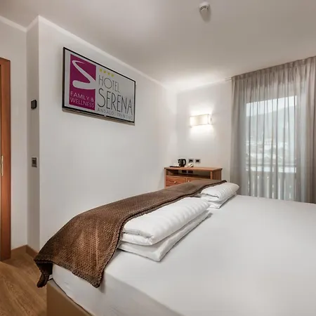 Hotel Family Serena 4*