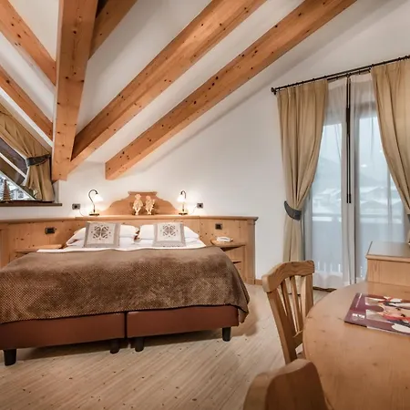 Hotel Family Serena 4*