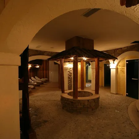 Garni La Roccia Hotel Andalo