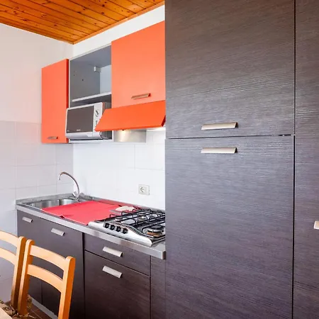 Aparthotel Viola