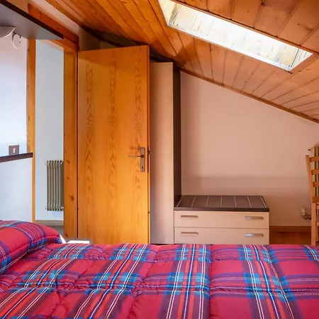 Aparthotel Viola *