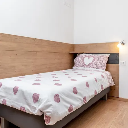 Dimora La Val Apartment