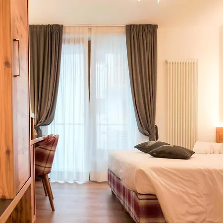 La Perla Hotel