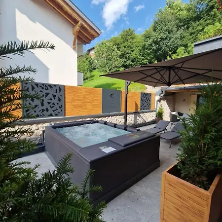La Perla Hotel