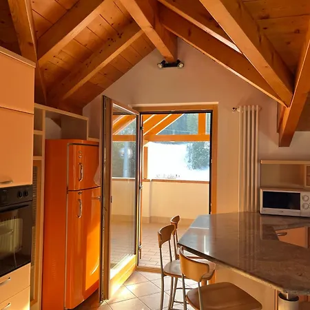 Attico In Legno Ad Apartment *