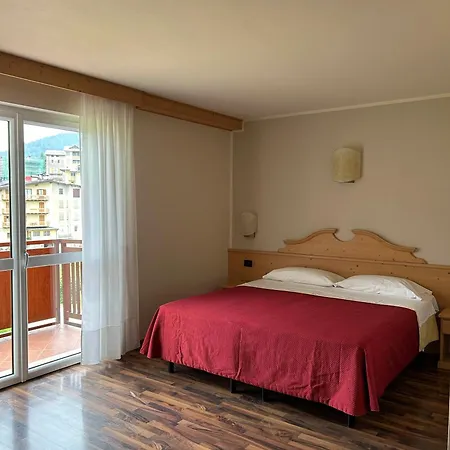 Continental 3* Andalo