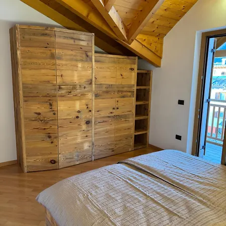 Attico In Legno Ad Apartment *