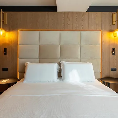 Nordik Hotel 4*