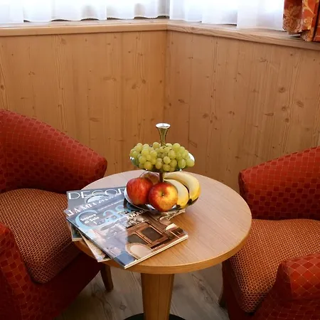 Hotel Garni La Roccia