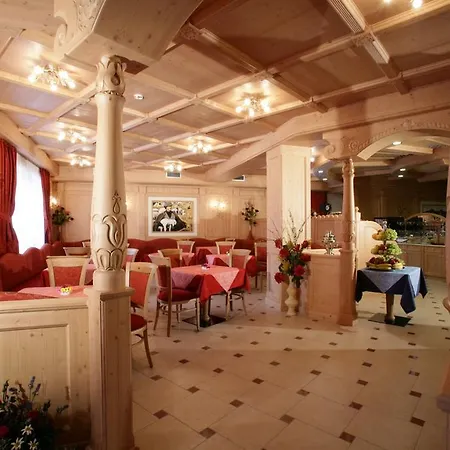 Hotel Garni La Roccia Andalo