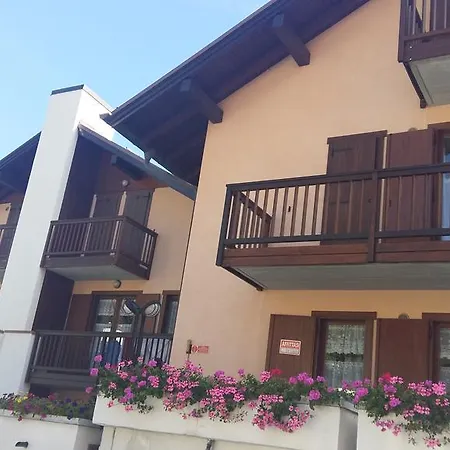 Al Neser Apartment Andalo