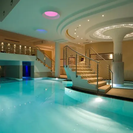 Hotel Dolce Avita & 4*