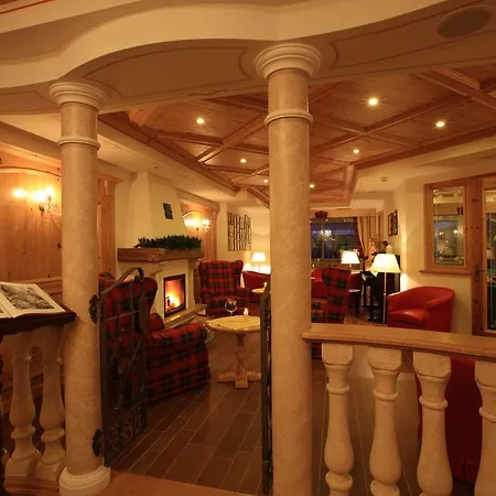 Hotel Dolce Avita & 4*
