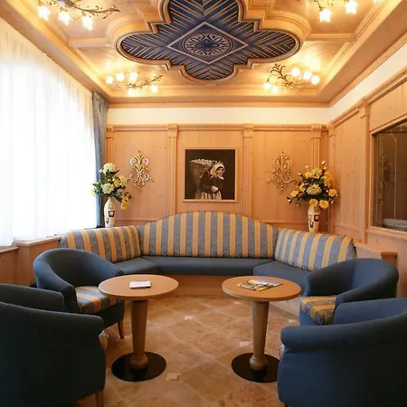 Garni La Roccia Hotel Andalo