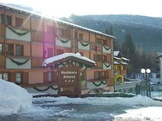Aparthotel Antares 3*