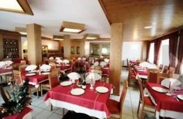 Canada Hotel 3*