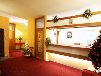 Viola Aparthotel 2*