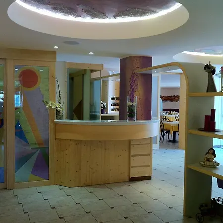 Hotel Regent's 3*