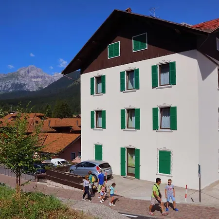 Viola Aparthotel Andalo