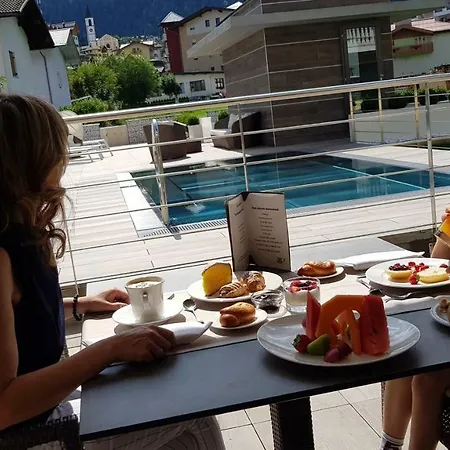 Dolce Avita & Hotel