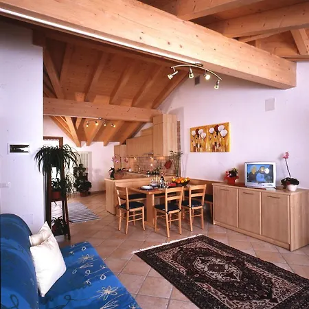 Bazzanella Apartment